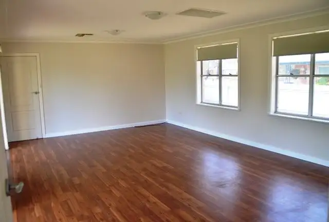 7 Murray Street, Cobar NSW 2835