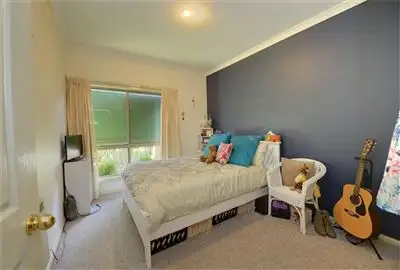 Sixth view of Homely unit listing, 2/3 Cartledge Avenue, Mount Clear VIC