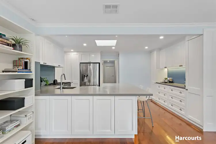 6 O'Connor Road, Knoxfield VIC 3180