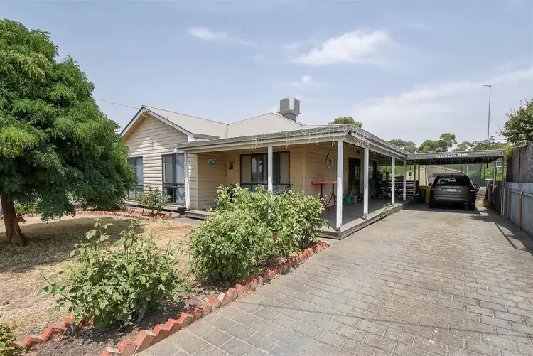 24 Lloyd Street, Murtoa VIC 3390