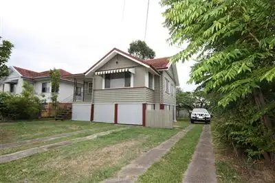 27 Minore Street, Chermside QLD