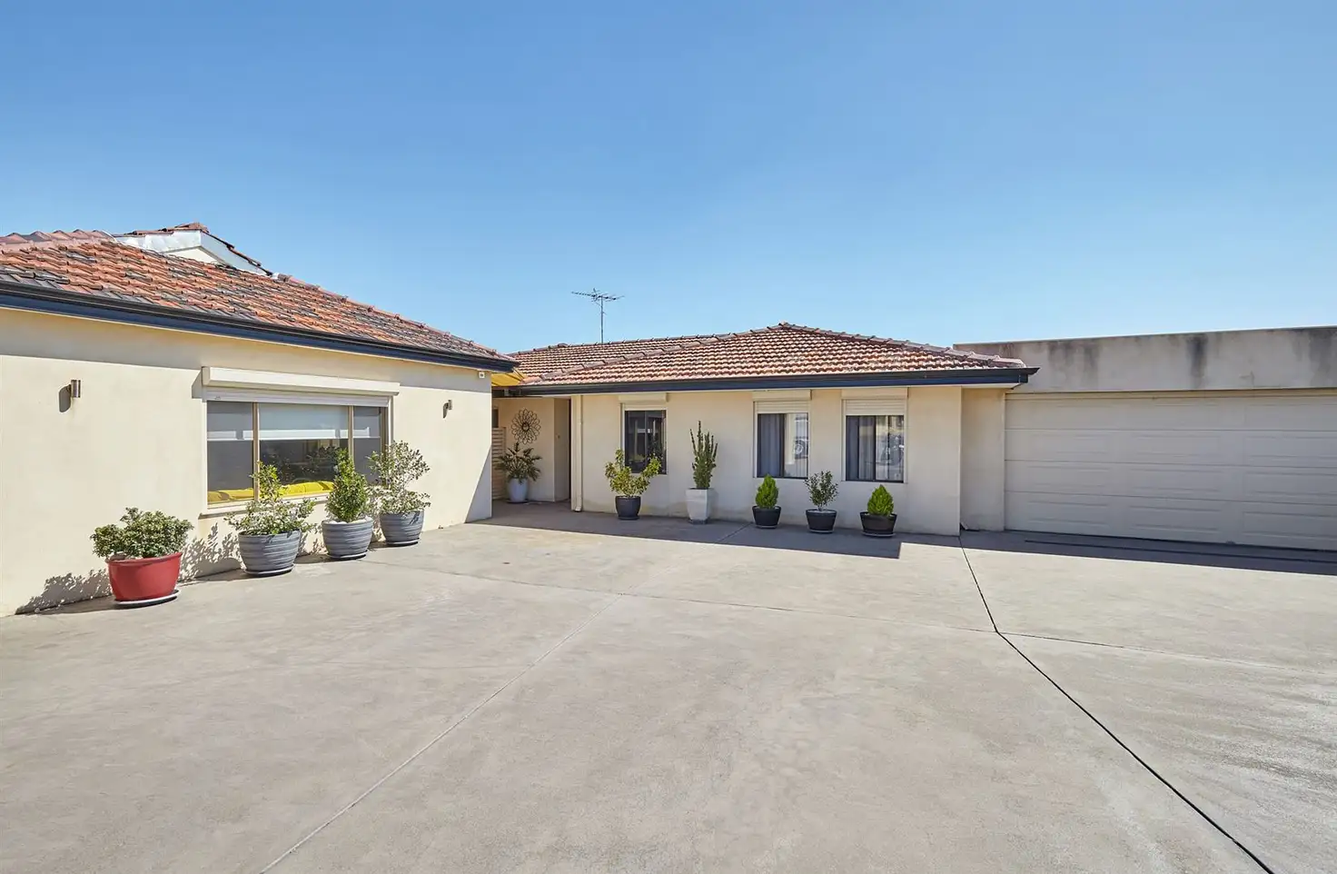 Main view of Homely house listing, 26 Forster Place, Munster WA 6166