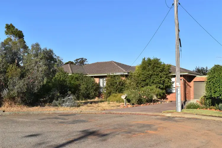 5 Sutherland Court, Katanning WA 6317