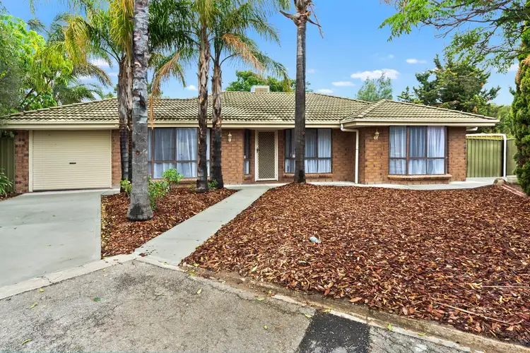 5 Hume Court, Woodcroft SA 5162