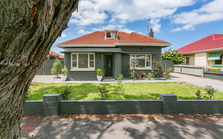 12 Churchill Road, Victor Harbor SA 5211