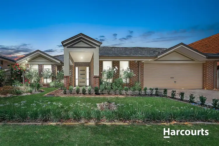 15 Cedarwood Crescent