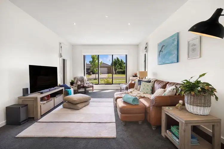 Fourth view of Homely house listing, 47 Belltower Avenue, Alfredton VIC 3350