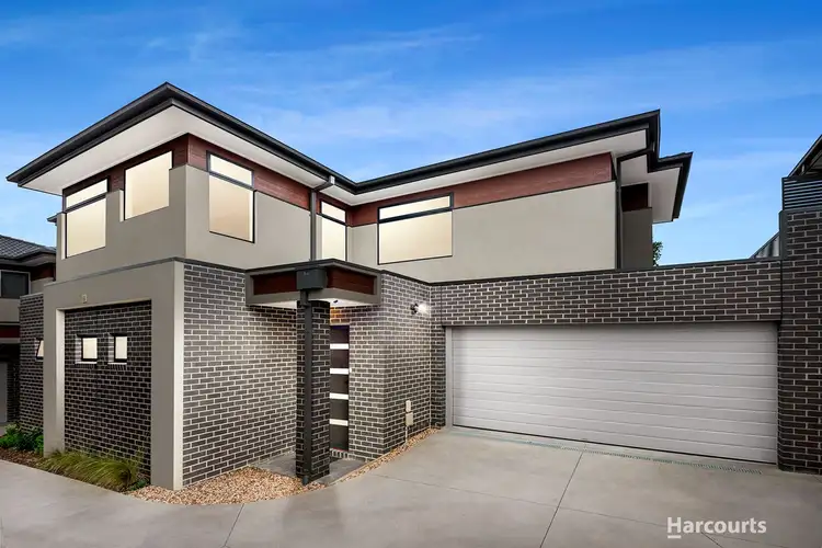 Main view of Homely townhouse listing, 2/74 Mahoneys Road, Forest Hill VIC 3131