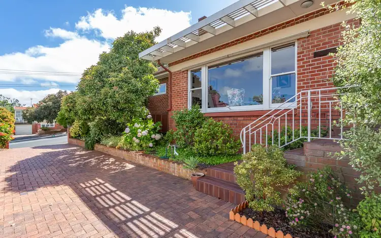 58 Seaview Road, Victor Harbor SA 5211