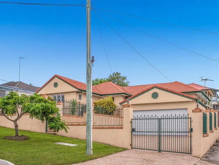 Main view of Homely house listing, 11 Croxley Street, Upper Mount Gravatt QLD 4122