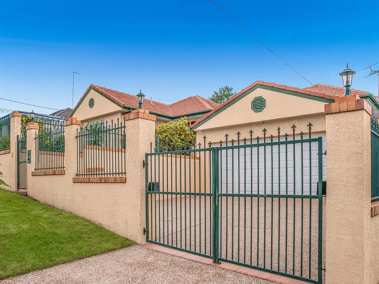 Third view of Homely house listing, 11 Croxley Street, Upper Mount Gravatt QLD 4122