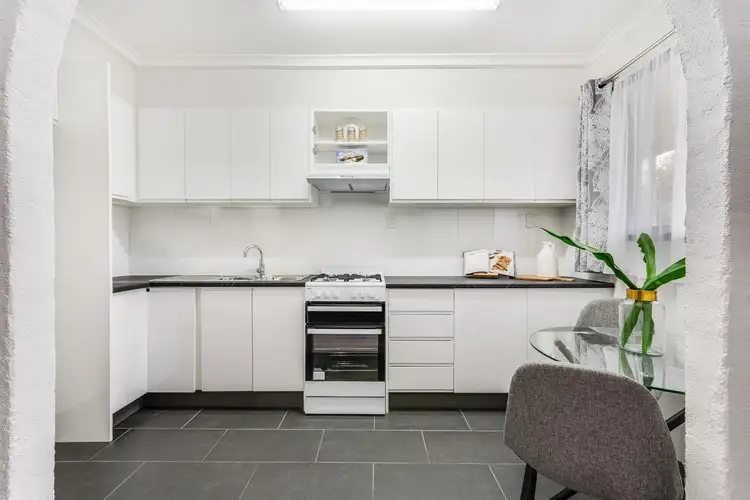 Second view of Homely unit listing, 4/20 Heytesbury Street, Herne Hill VIC 3218