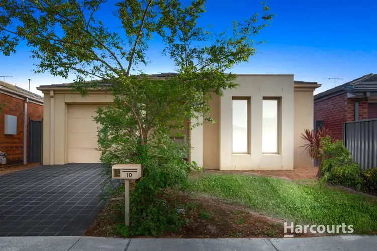 10 Howard Place, Deer Park VIC 3023