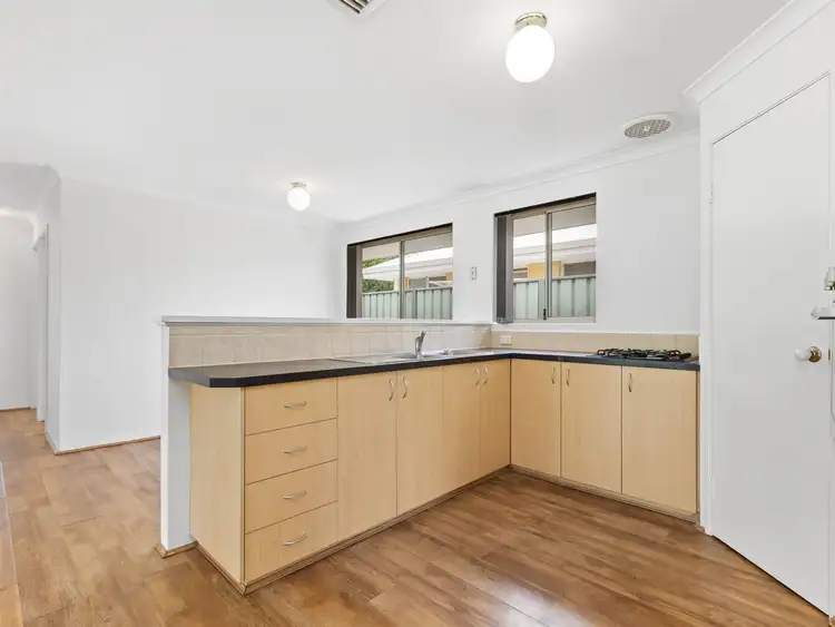 Fourth view of Homely house listing, 10 Barcroft Court, Atwell WA 6164