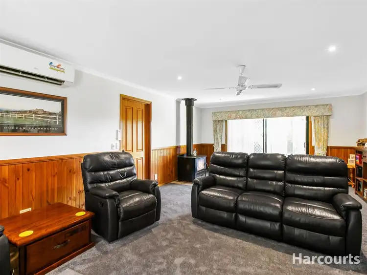 Fifth view of Homely house listing, 1 Camelot Court, Warragul VIC 3820