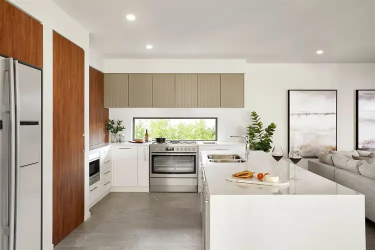 Sixth view of Homely house listing, 35 Whitfield Crescent, Craigieburn VIC 3064
