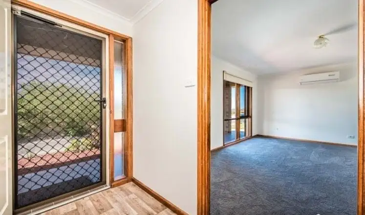 Second view of Homely house listing, 5 Nairne Court, Noarlunga Downs SA 5168