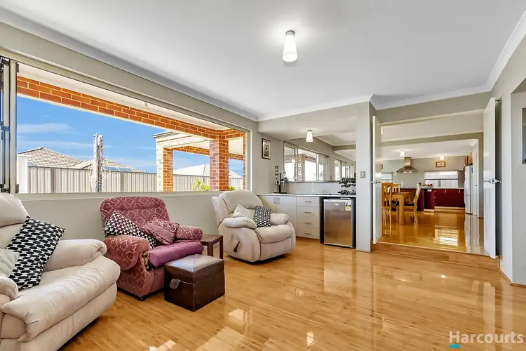 19 Cairo Way, Wanneroo WA 6065
