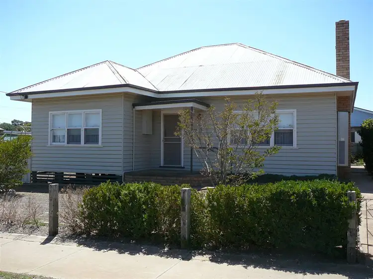 10 Powell Street, St Arnaud VIC 3478