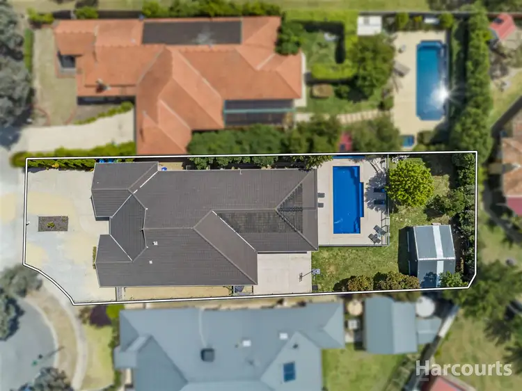 27 St Ives Drive, Narre Warren South VIC 3805