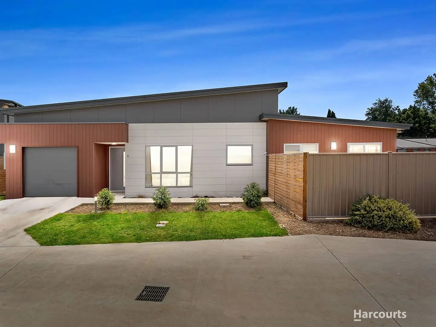 Main view of Homely unit listing, 8/23 Hortus Place, Newnham TAS 7248