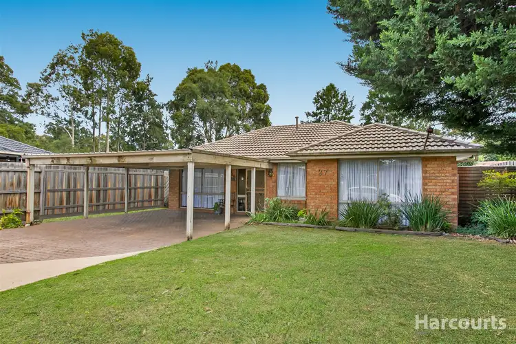 27 Chomley Street, Cranbourne VIC 3977