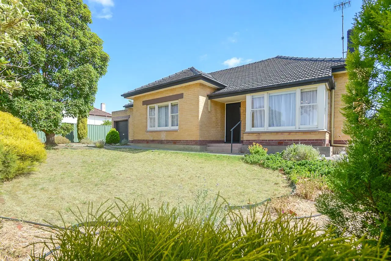 Main view of Homely house listing, 18 The Parkway, Victor Harbor SA 5211