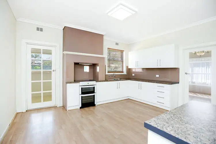 Fifth view of Homely house listing, 18 The Parkway, Victor Harbor SA 5211