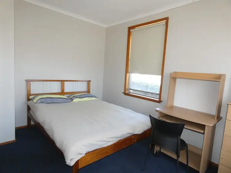 Sixth view of Homely house listing, 5 Rodda Place, Horsham VIC 3400