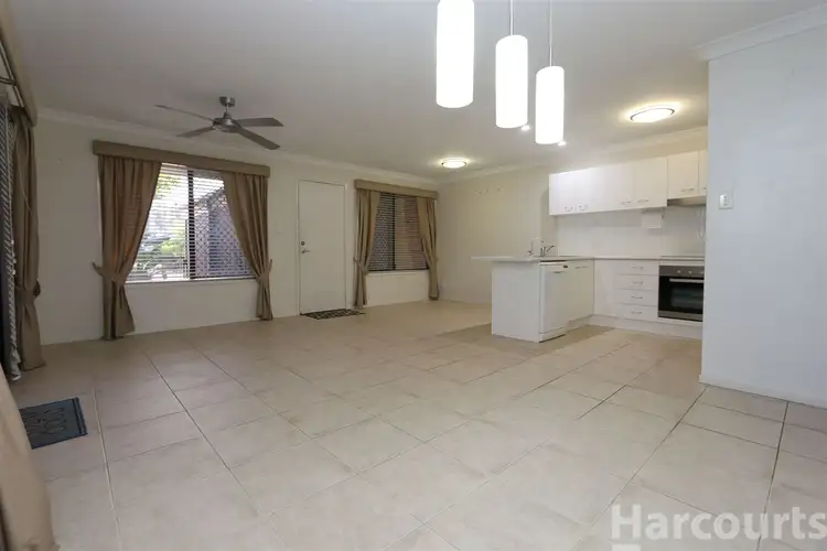 Fourth view of Homely unit listing, 5 Seabreeze Crt, Sandstone Point QLD 4511