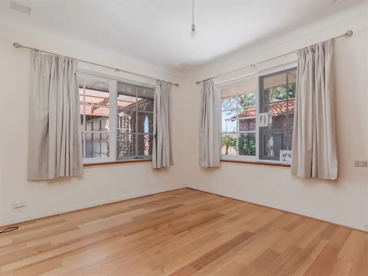 Seventh view of Homely house listing, 6 David Road, Waikiki WA 6169