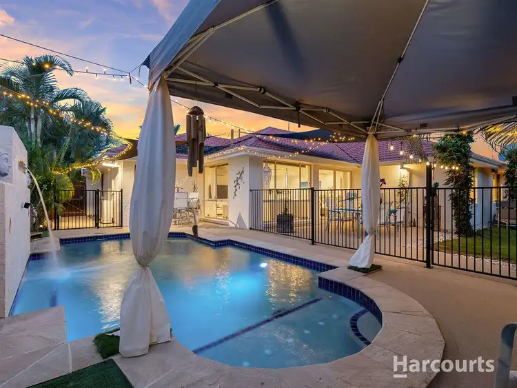 49 Kirri Av, Petrie QLD 4502