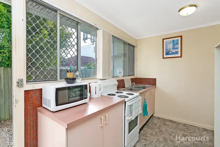 Fourth view of Homely unit listing, 2/2a Moffatt Street, Scarborough QLD 4020