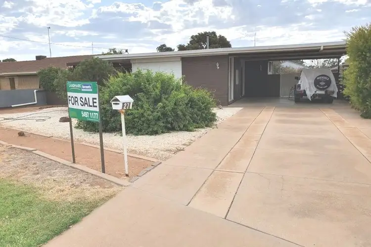 27 McCracken Avenue, Donald VIC 3480