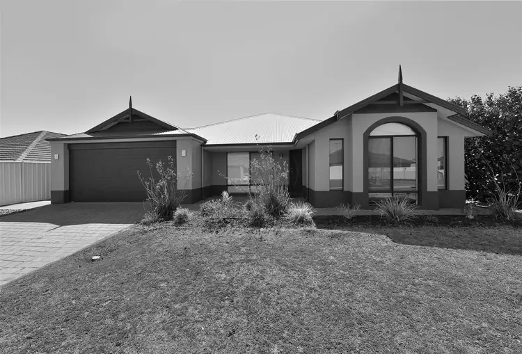 10 Lismore Ridge, Lakelands WA 6180