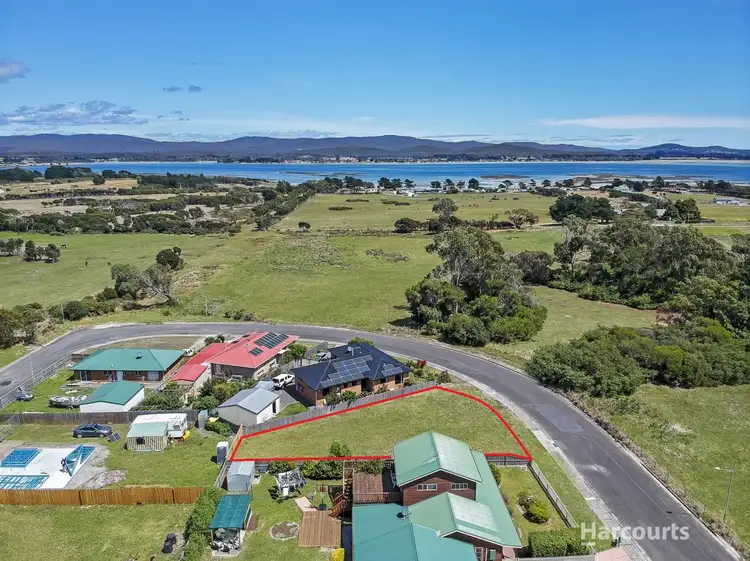 8 Dunning Avenue, George Town TAS 7253