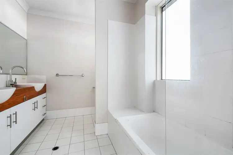 Sixth view of Homely apartment listing, 7/8 Botany St, Clayfield QLD 4011