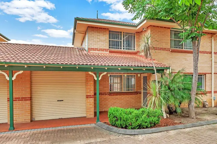 Main view of Homely townhouse listing, 2/31-33 Fuller Street, Seven Hills NSW 2147