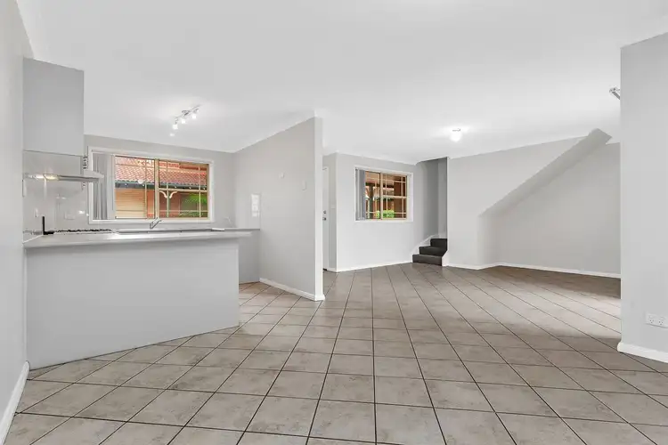 Fifth view of Homely townhouse listing, 2/31-33 Fuller Street, Seven Hills NSW 2147