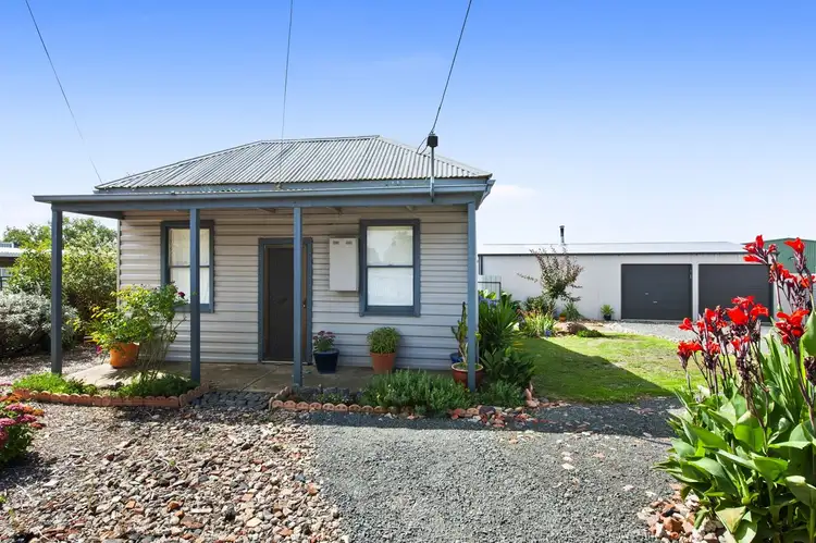 9 Elsworth Street East, Canadian VIC 3350