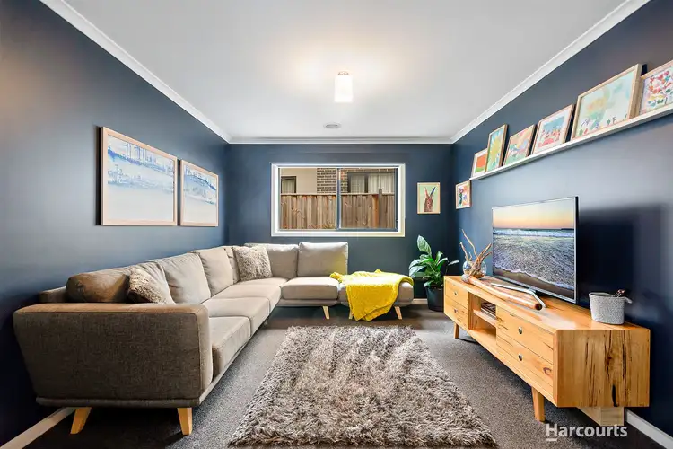 Second view of Homely house listing, 2 Huntingfield Court, Warragul VIC 3820