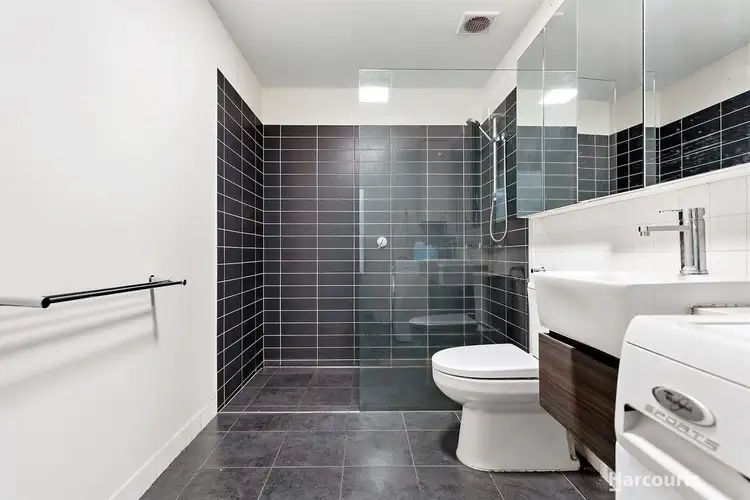 Fourth view of Homely apartment listing, 15/4 Yarra Bing Crescent, Burwood VIC 3125