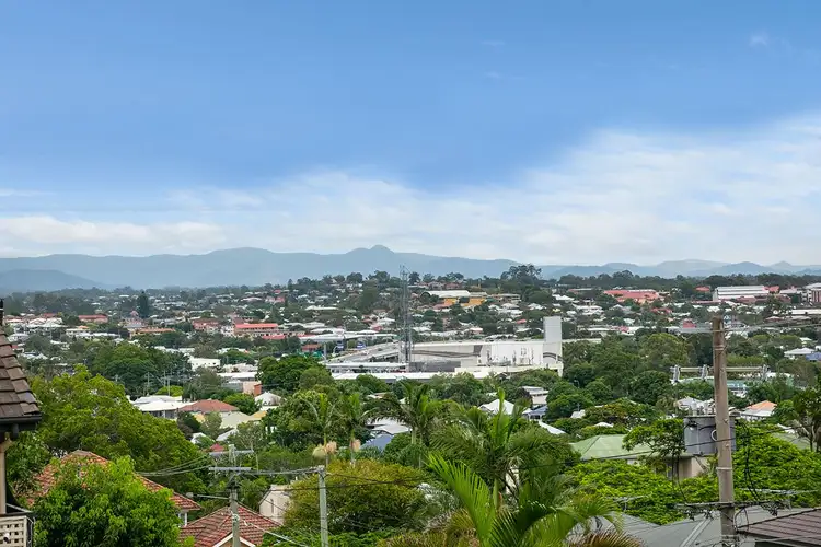 Fourth view of Homely unit listing, 1/11 View Street, Wooloowin QLD 4030