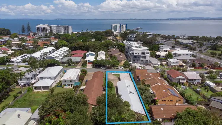 5/32 Caroline Street, Woody Point QLD 4019