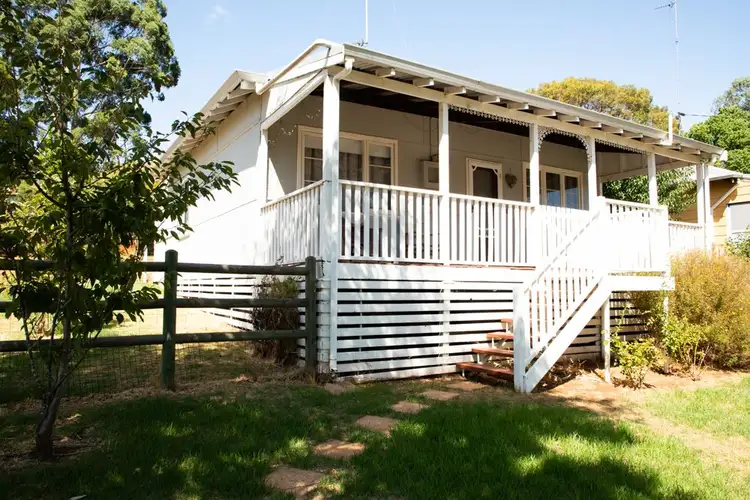 16 Hampton St, Bridgetown WA 6255