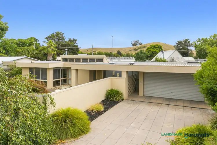 11 Johnston Street, Alexandra VIC 3714