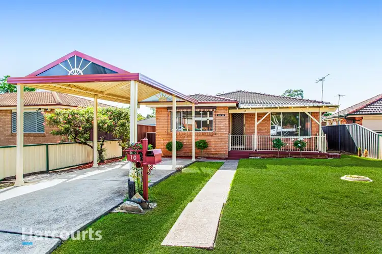 10 Farmer Place, St Clair NSW 2759