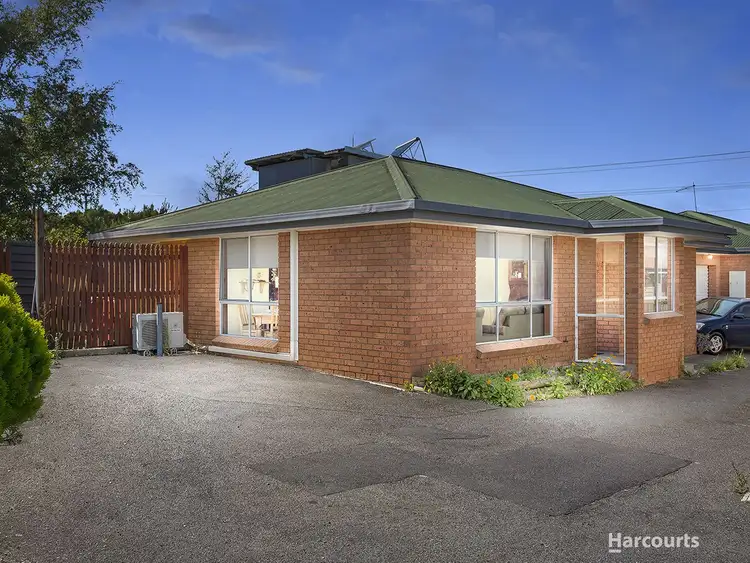 2/21 Walkers Avenue, Newnham TAS 7248