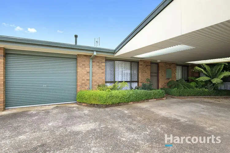 Second view of Homely unit listing, 2/3 Castles Crescent, Kyneton VIC 3444
