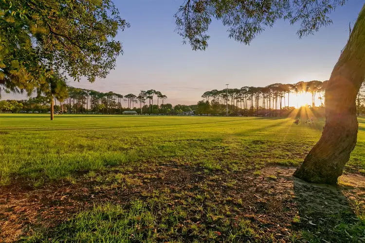 19 Raine Terrace, Winthrop WA 6150